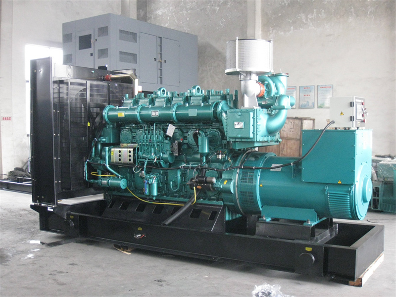 弋阳200KW 柴油发电机的油耗是多少?
