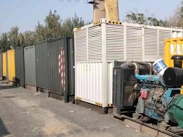 弋阳200KW柴油发电机机组每小时油耗是多少？